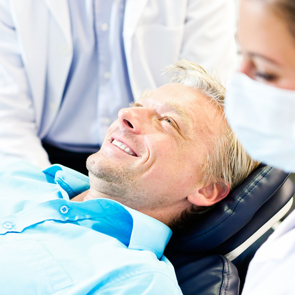 Dental implant treatment near Pico Rivera